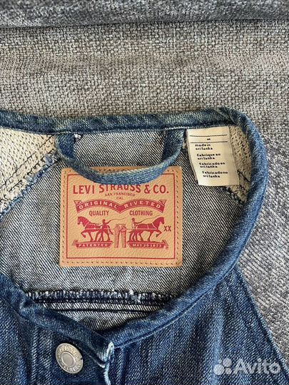 Куртка levis женская