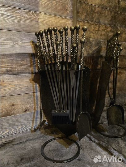 Кованные подарочные подставки для шампуров