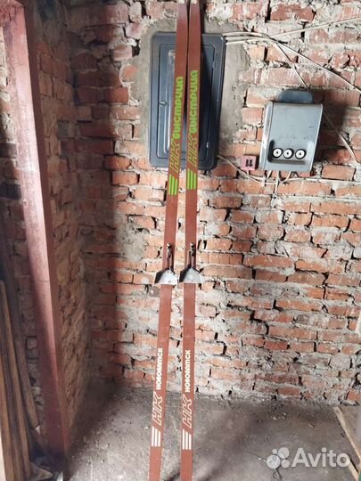 Лыжи беговые деревянные