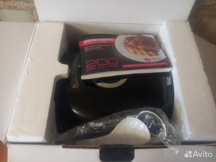 Мультиварка Redmond RMC-M92S