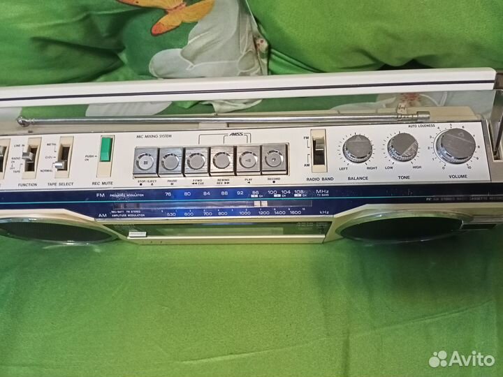 Sanyo mr u4sf, Hitachi trk w105