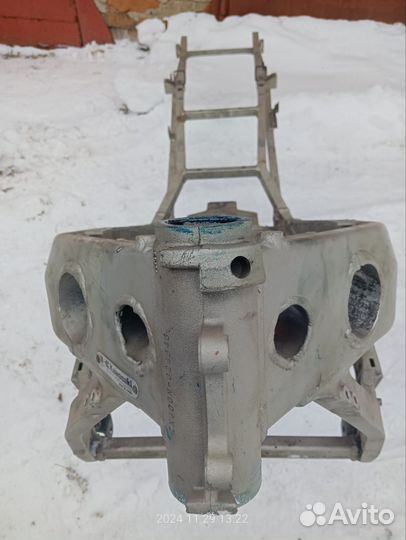 Рама Кавасаки zzr400-2