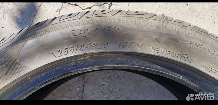 Maxxis MA-Z4S Victra 255/45 R20 105