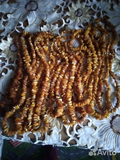 Янтарные бусы