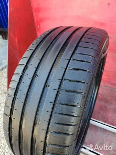 Michelin Pilot Sport 4 255/45 R20