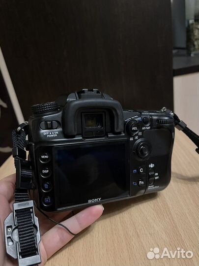 Sony a700 с объективом SAL 18250