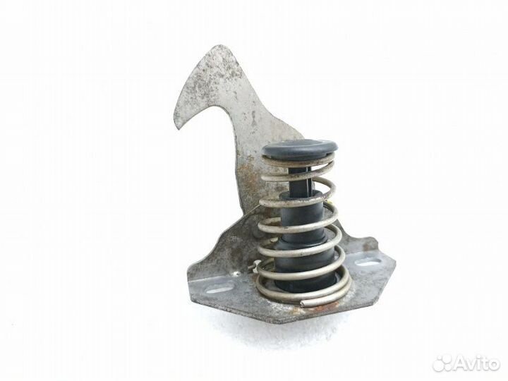 Крюк замка капота Bmw 3-Series E90