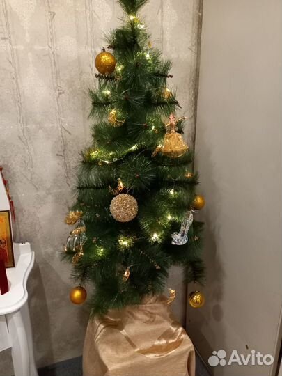 Елка искусственная