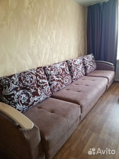 Большой угловой диван бу