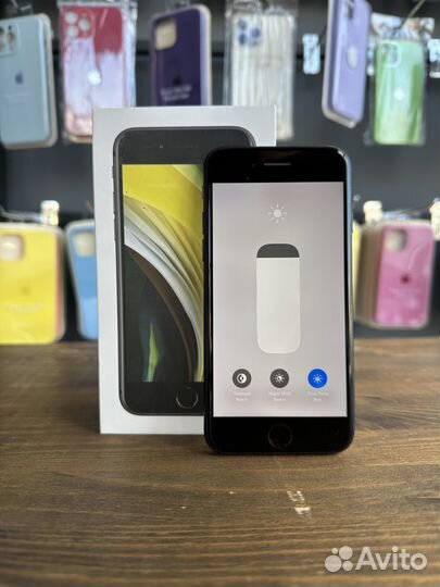 iPhone SE (2020), 64 ГБ