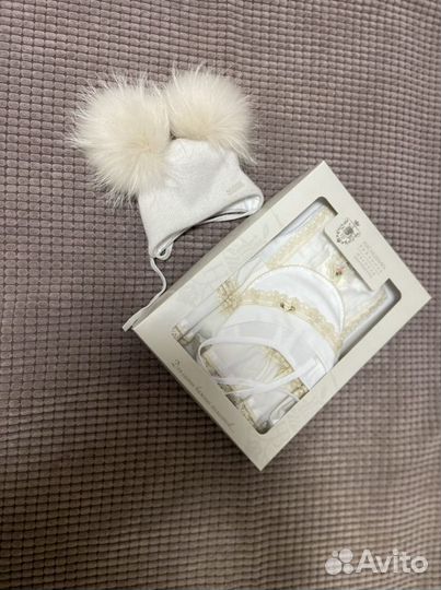 Комплект на выписку для девочки