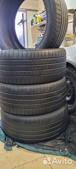 Bridgestone Alenza 001 285/40 R21