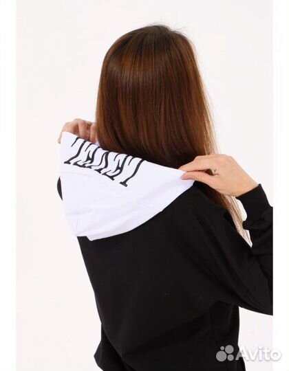 Новый Спортивный костюм женский