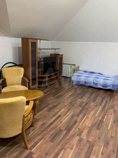 Коттедж 360 м² на участке 5 сот.