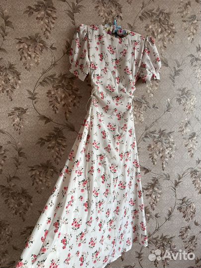 Платье на завязках по бокам