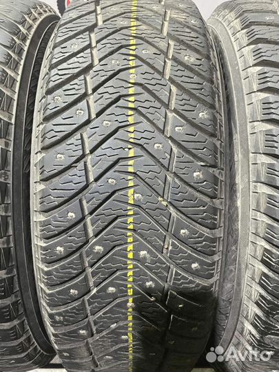 Yokohama Ice Guard IG65 215/60 R16 95M