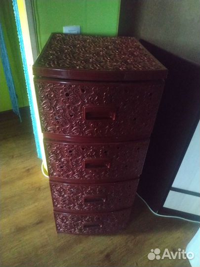 Продам пластиковый комод