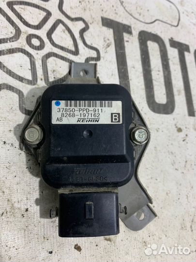 Блок управления вентилятором Honda Accord 7/ CL9