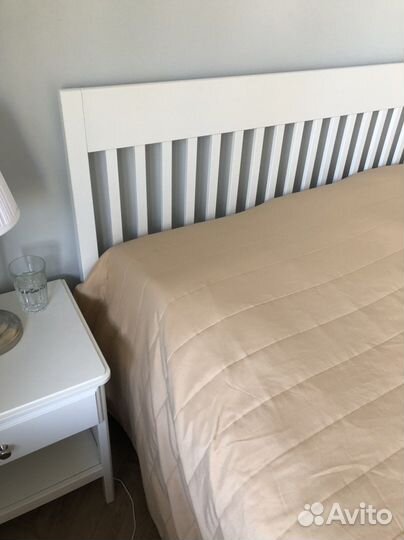 Покрывало на двуспальную кровать 290 на 275 б/у