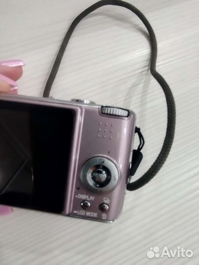 Компактный фотоаппарат