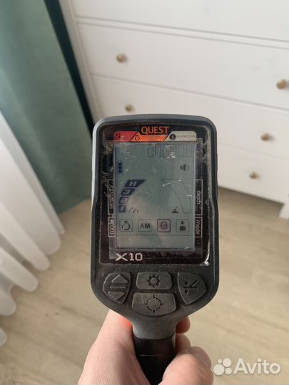 Метоллоискатель Quest x10