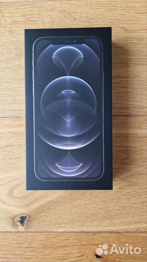 Коробка от iPhone 12 pro