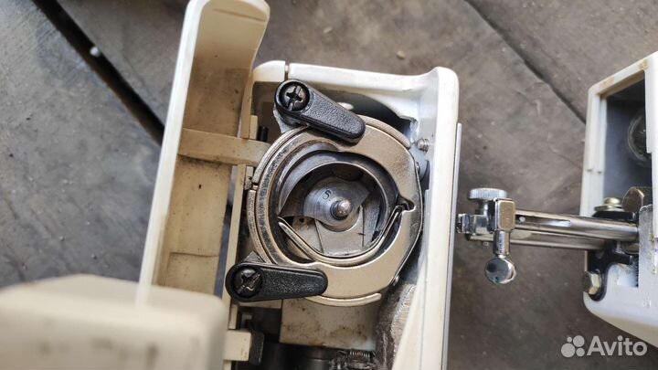 Швейные машинки в разбор