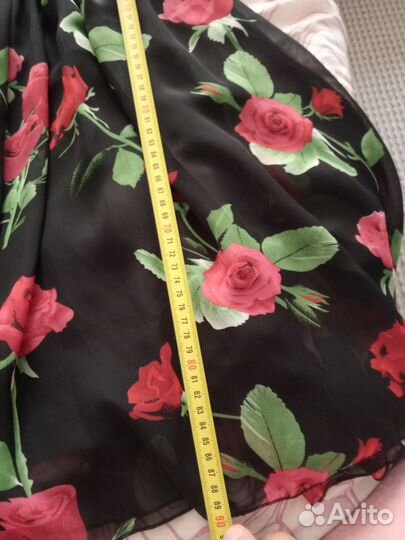 Новое Платье очень красивое 48 размер