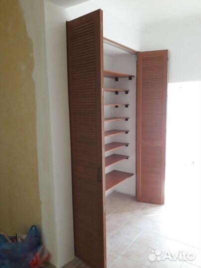 Двери купе. Складные двери.Гардеробные