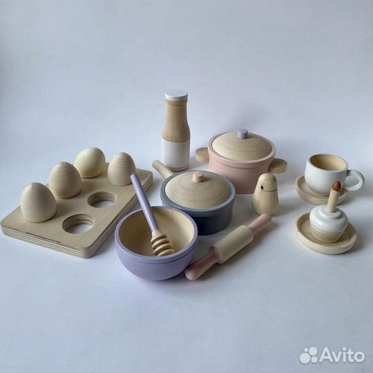 Деревянный игрушечный набор посуды