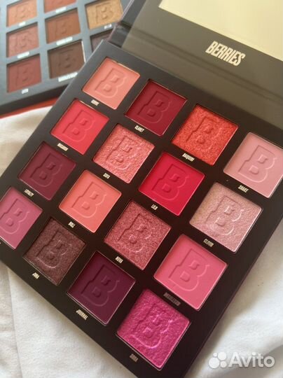 Палетка теней beauty bay в Москве