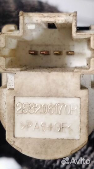 Датчик включения стопсигнала Renault