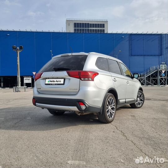 Mitsubishi Outlander 2.4 CVT, 2016, 125 000 км