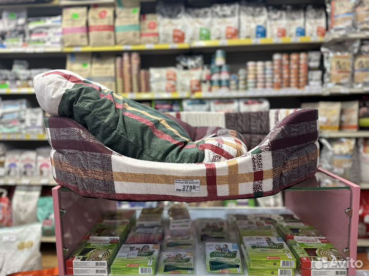 Лежанки для крупных собак и кошек