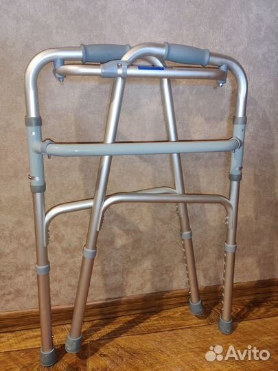 Ходунки-опоры шагающие