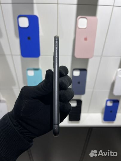 iPhone 11, 64 ГБ