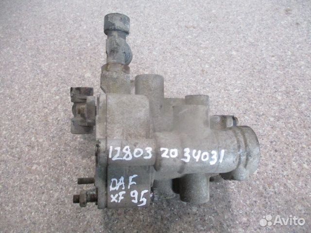 Кран управления тормозами прицепа DAF 1506483