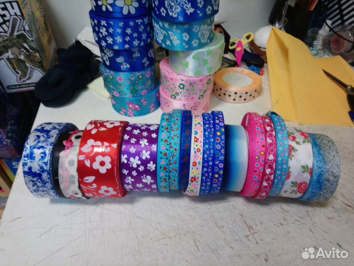Атласные ленты и другое для рукоделия