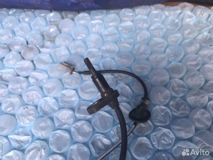 Датчик abs задний Subaru Tribeca B9 3.6 L EZ36 H6