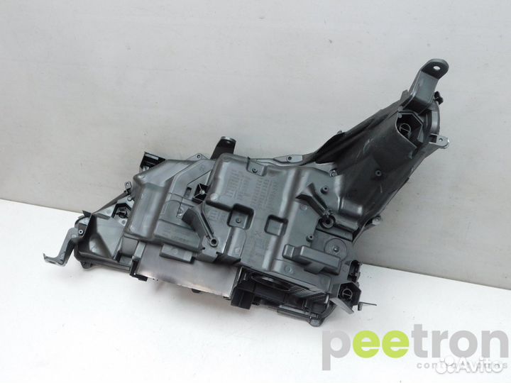 Б/У Б/У Корпус фары правой новая 8114560K90 toyota