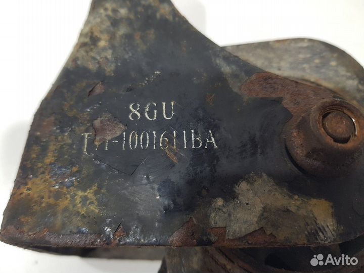 Кронштейн опоры двигателя передней