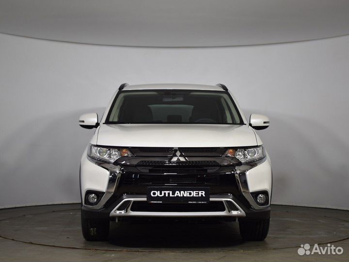 Mitsubishi Outlander 2.0 CVT, 2022
