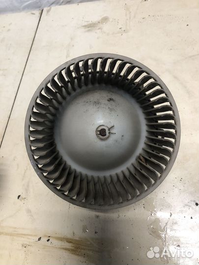 Моторчик печки Mazda 3, BK. Мазда 3, бк