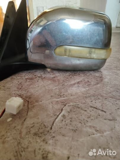 Зеркало на LX470