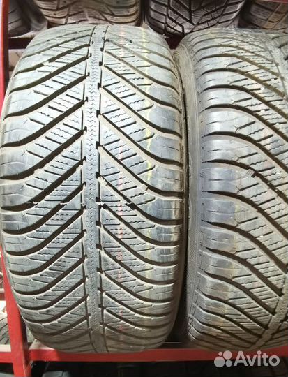 Goodyear Vector 4Seasons 225/50 R17 94P