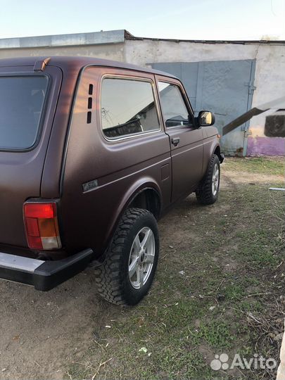 LADA 4x4 (Нива) 1.6 МТ, 2010, 241 000 км