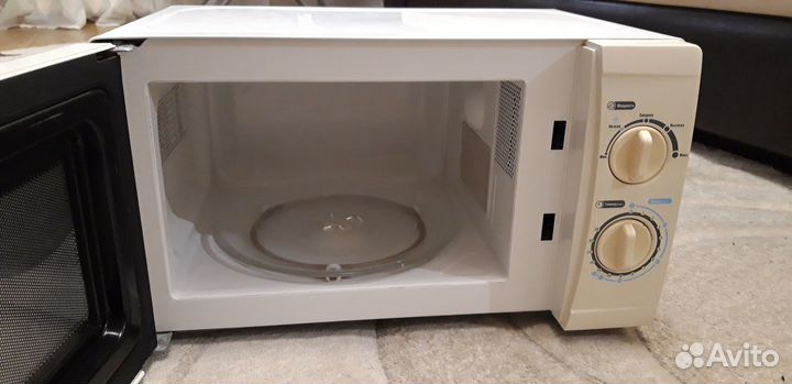 Микроволновая печь elenberg
