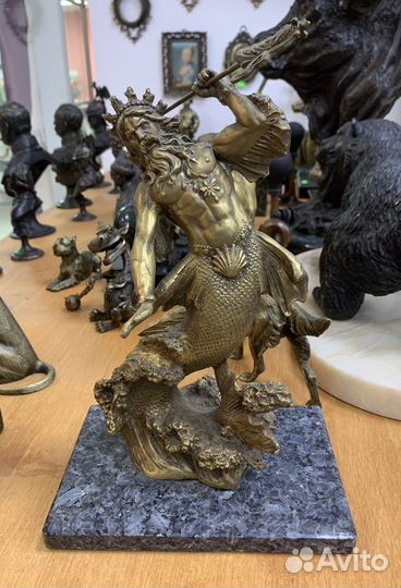 Бог морей Посейдон, бронзовая статуэтка