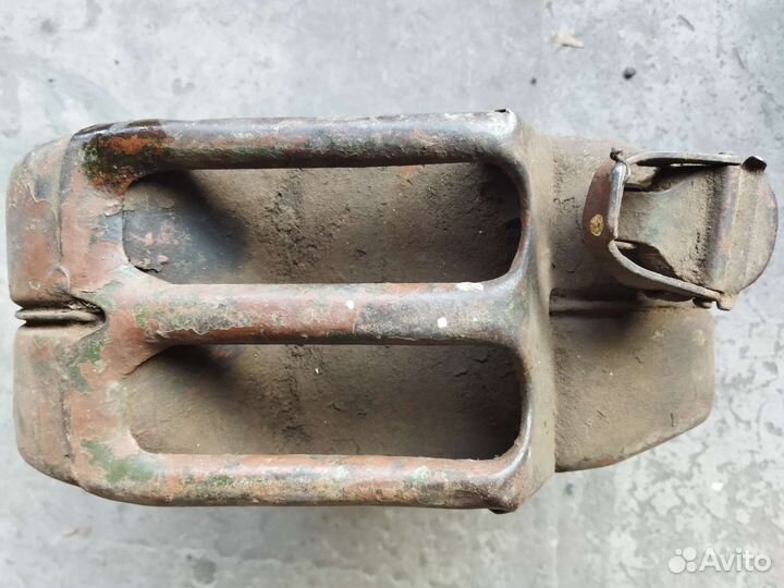 Канистры металлические 20 литров