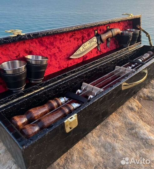 Шашлычный набор для пикника подарочный